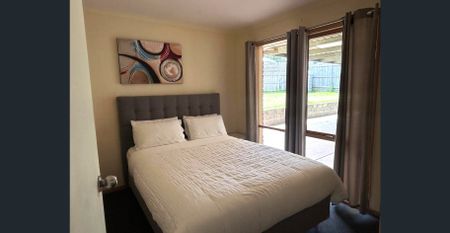 Spacious 3-Bedroom Home in a Prime Hampton Park Location!! - Photo 5