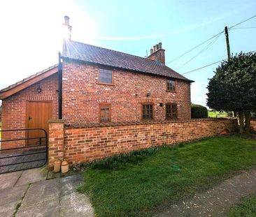 High Street, Holme, Newark, NG23 - Photo 2