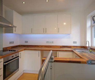 1 bedroom flat to rent - Photo 6