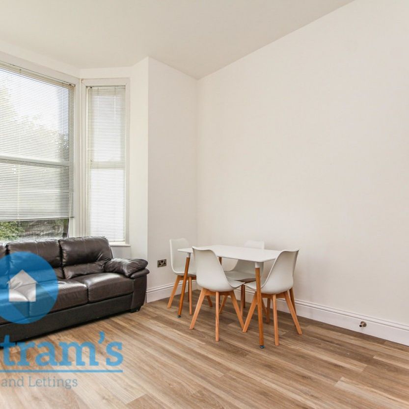 2 bed Apartment for Rent - Photo 1