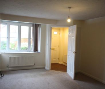 3 bedroom terraced house to rent - Photo 2