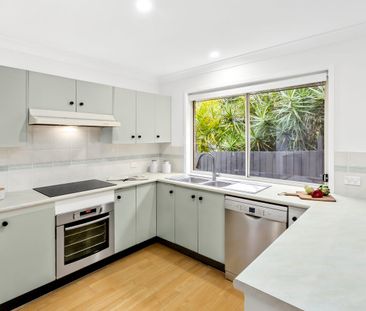 PEACEFUL SINGLE LEVEL LIVING IN A LEAFY SETTING - Photo 6