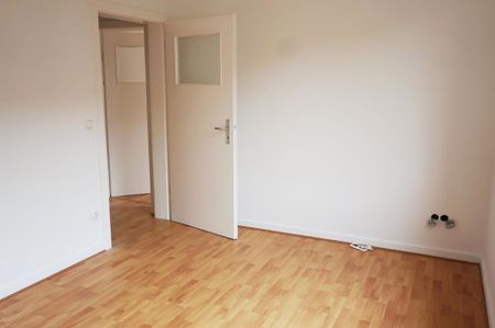 Familien und WG Freunde aufgepasst! Renovierte 3,5 -Zimmer Wohnung in Bottrop! - Photo 3