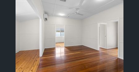 Comfort, Space & Convenience – Well-Appointed Family Home in a Great Location Contact Julie Sykes 0438 050 110 - Photo 3