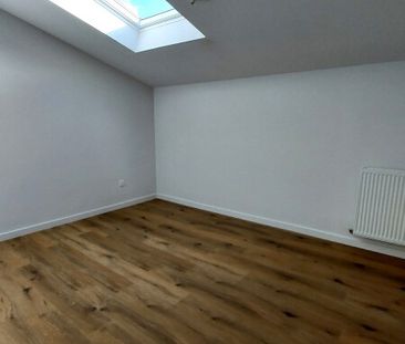 Location Appartement 3 pièces 62m² BRUGUIERES 31150 - Photo 2