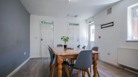 7 bedroom terraced house to rent - Photo 4