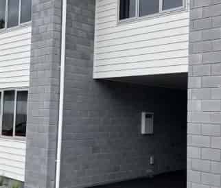 Immaculate, Fully Furnished Studios – Prime Location Near Hospital - Photo 1