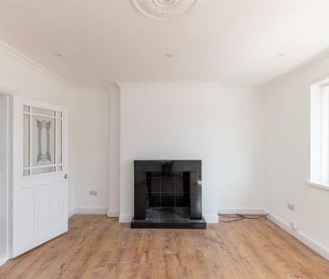 Hawthorn Crescent, Washington, Newcastle upon Tyne - Photo 2