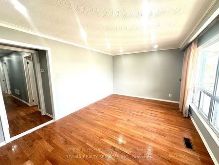 For Lease - 7600 Middleshire Drive Unit# Upper, Mississauga, Ontario - Photo 4