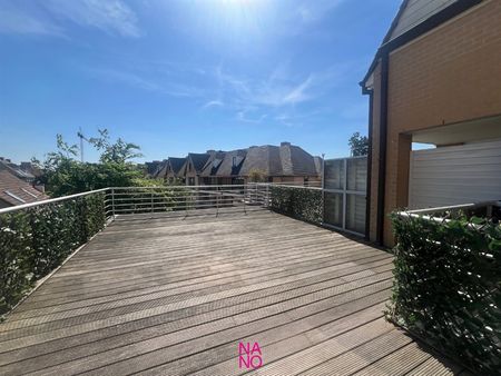 Ruim duplex appartement met een groot zongericht terras, schitterend gelegen in het 'Oude Knokke', vlakbij het centrum. - Foto 5