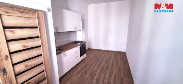 Pronájem bytu 2+1 v Praze, ul. Na bělidle - Fotografie 1