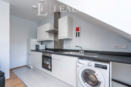 2 bedroom apartment to rent Commercial Road, SO15 - Photo 3