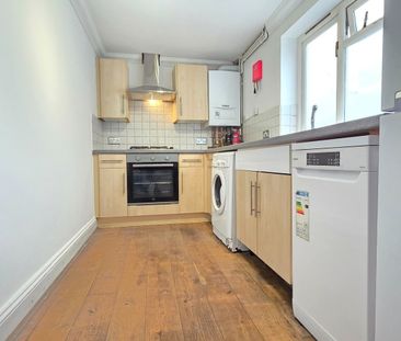 4 Bed Terraced House, Queens Gardens, BN1 - Photo 2