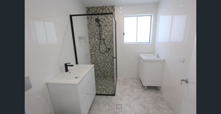 SHORT TRIP TO CARNES HILL SHOPPING CENTRE - Photo 4