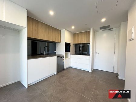 Fourth floor in the De Burgh! - Photo 5