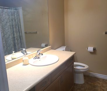 For Lease - 242 Buttercup Court, Waterloo, Ontario - Photo 5