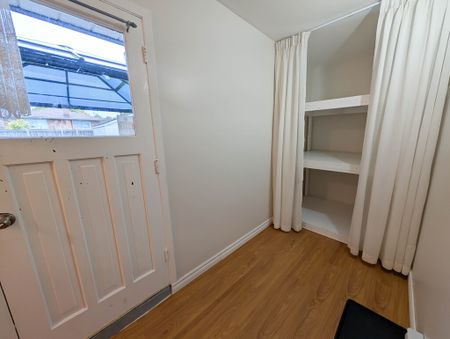 All Inclusive 3 Bedroom Lower unit in Welland! - Photo 4