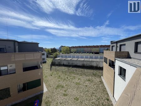 Dachgeschoss-Apartment mit Terrasse in Wiener Neustadt – Ihr neues Zuhause! - Photo 3