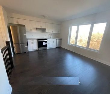 For Lease - 33 Wild Rose Gardens Unit# B, Toronto, Ontario - Photo 1