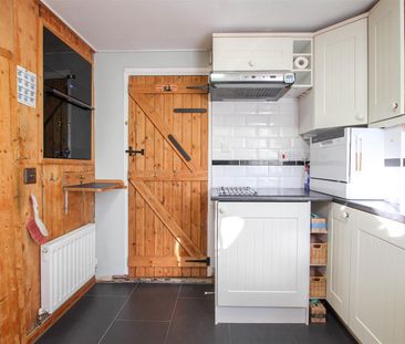 66 Castle Street, Saffron Walden - Photo 2