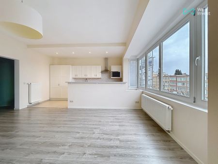 Appartement met twee slaapkamers in Evere - Photo 3