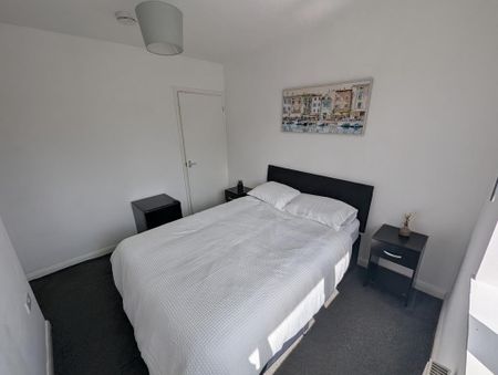 1 bedroom house of multiple occupation to rent - Photo 3