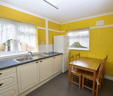 3 bedroom semi-detached house to rent - Photo 5