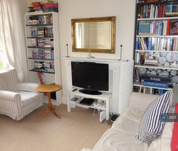 3 bedroom maisonette to rent - Photo 2