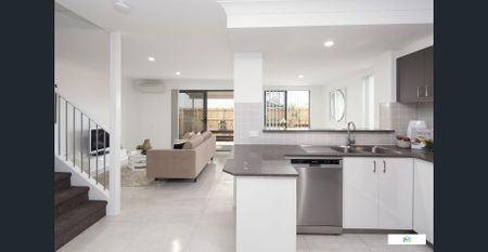 Luxury 3 bed townhouse, convenient to everything $560/wk until 19/1/2026 then $690/wk to 23/1/27 - Photo 2