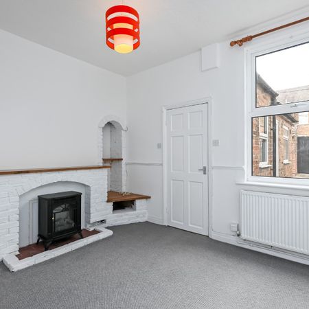 2 bedroom terraced house to rent - Photo 3
