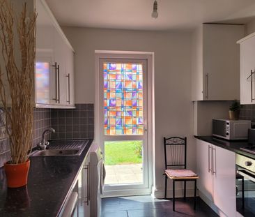 Room in a Shared House, Higham Place, E17 - Photo 2