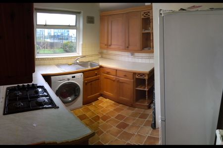 2 Bed Maisonette, Shaftesbury Avenue, HA2 - Photo 3