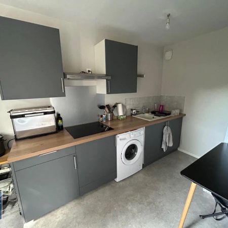 Appartement à louer 2 pièces 49.3m² - Photo 3