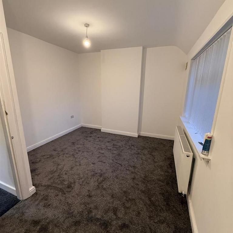 2 bedroom house to rent - Photo 1