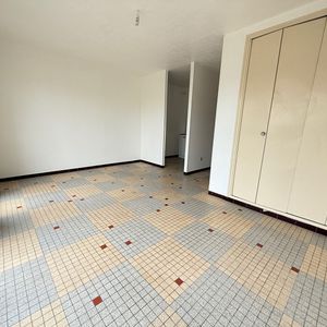 Location Appartement 1 pièce 27m² - Photo 3