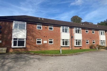 1 bedroom flat to rent - Photo 5