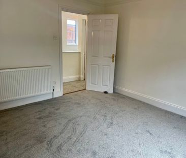 1 bedroom apartment to let - Photo 2