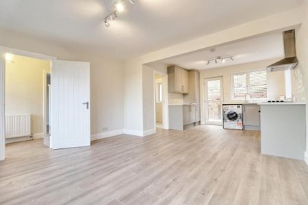 4 bedroom bungalow to rent - Photo 5