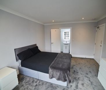 1 bedroom Flat To Let - Photo 3