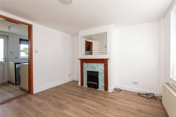 1 bedroom end of terrace house to rent - Photo 1