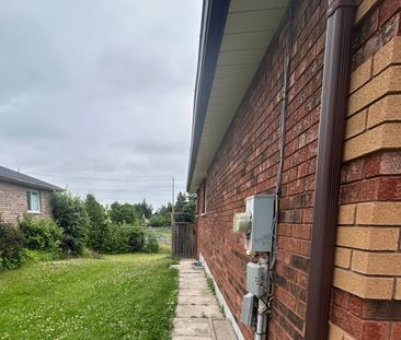 For Lease - 58 Irwin Drive Unit# Lower level, Barrie, Ontario - Photo 1