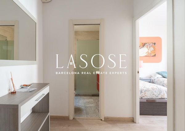 Apartment 63m² with terrace to rent in Dreta de l'Eixample, Barcelona
