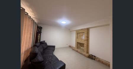 SPACIOUS FAMILY HOME WITH SOLAR - HOME OPEN 16.02.2026 @4.30PM - Photo 2