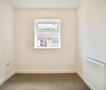 3 bedroom detached bungalow to rent - Photo 1