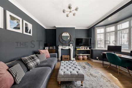 Warboys Crescent , E4 9HR - Photo 3