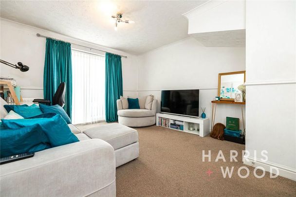 2 bedroom end of terrace house to rent - Photo 1