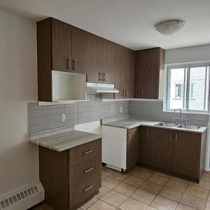 Lumineux , Tranquil et grand 4 12 sur le Golf à Saint-Lambert - Photo 2