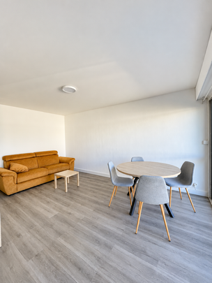 Studio - Aix-En-Provence (13100) - 24.79 m² - - Photo 1