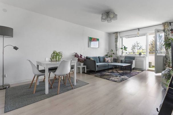 Flintlåsvägen, Sollentuna - Photo 1