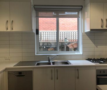 1/21 Blenheim Street, Balaclava, Vic 3183 - Photo 3